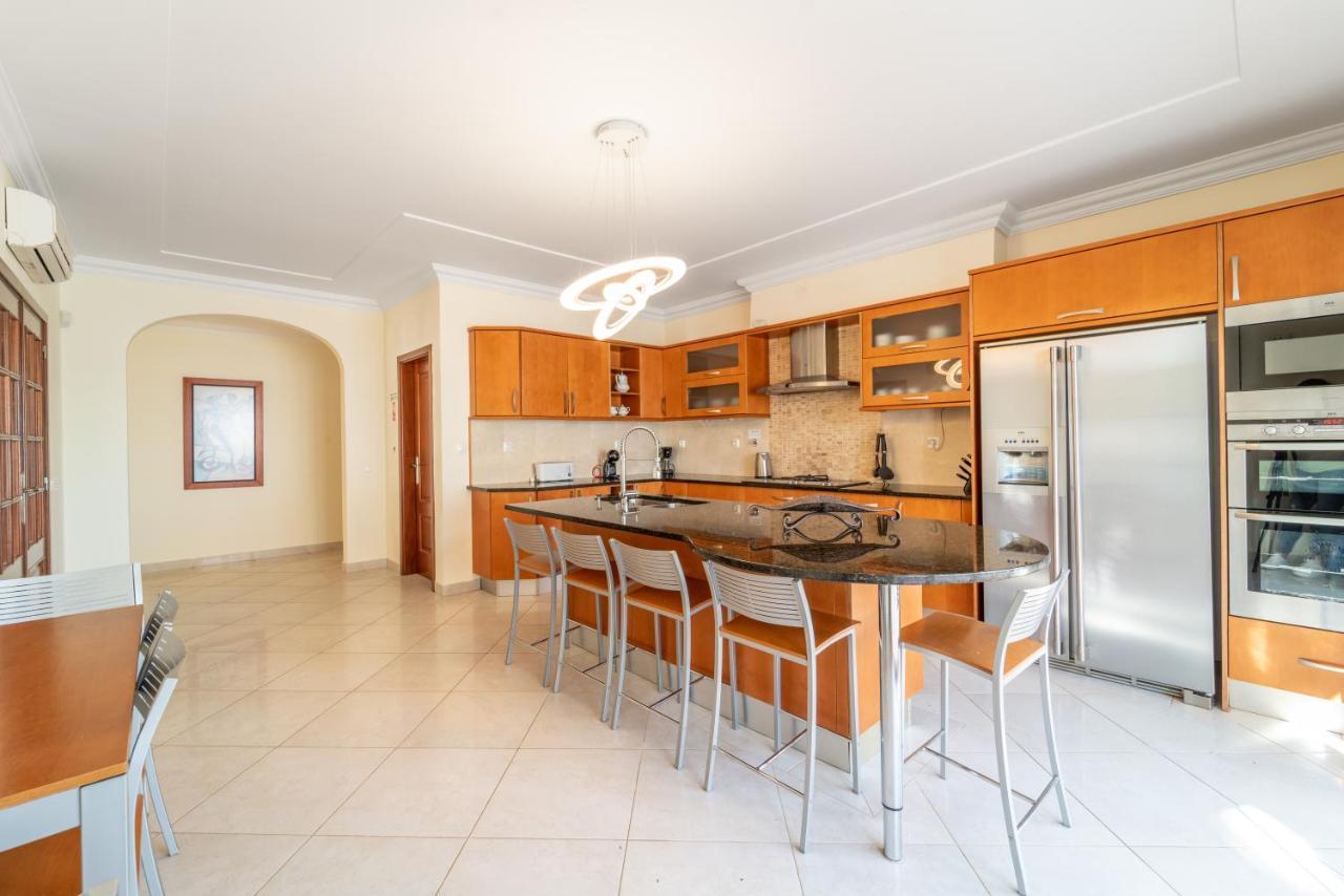 Villa Thetis By Atlantic Places Albufeira Extérieur photo